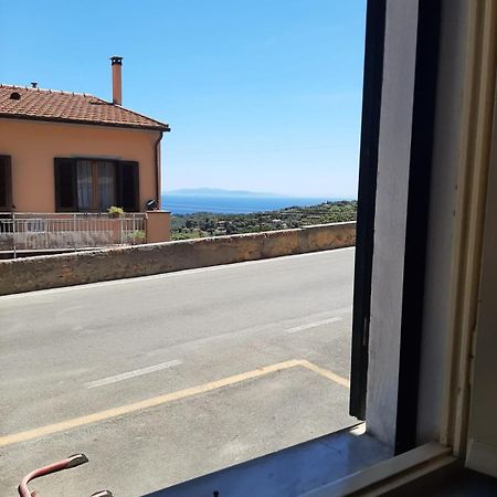 Appartamento Casa Luna Nel Centro Di Capoliveri Buitenkant foto